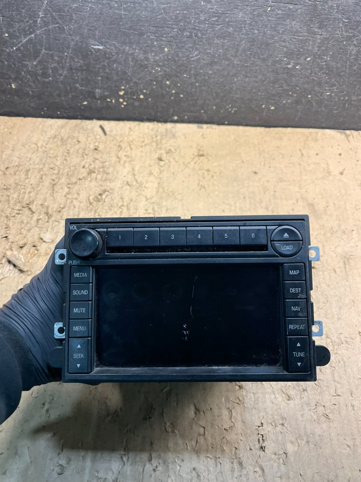 2006 2009 Mercury Mountaineer Disc CD Navigation Player Radio Stereo W6977 DG0