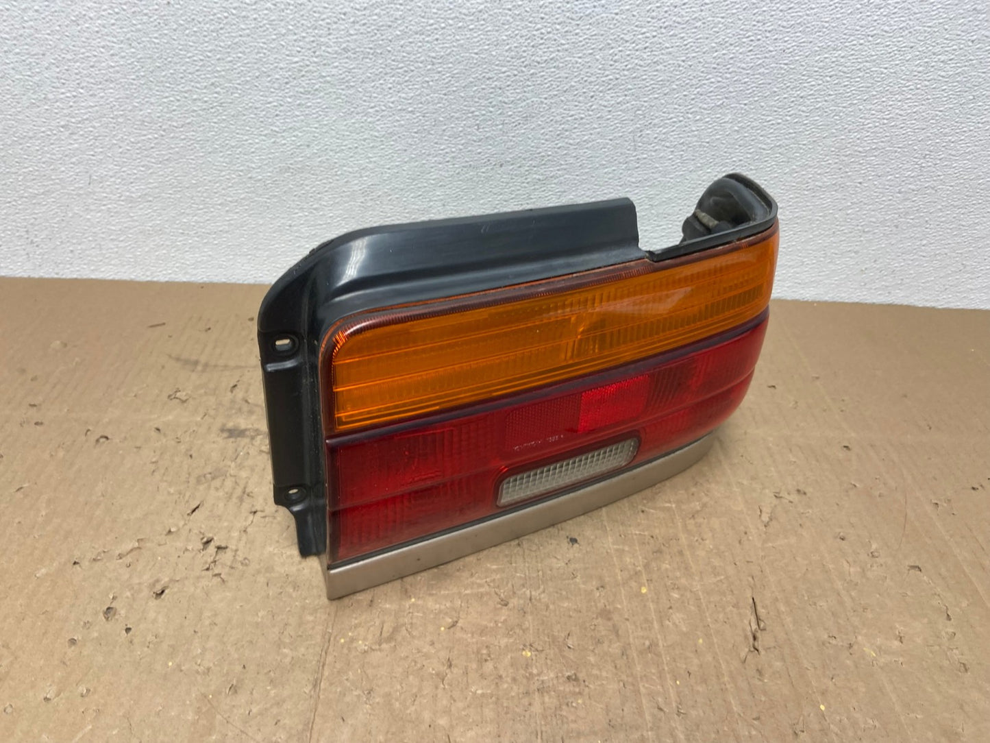 1993 to 1995 Toyota Corolla Right Passenger RH Side Tail Light Oem AC0336 LK2