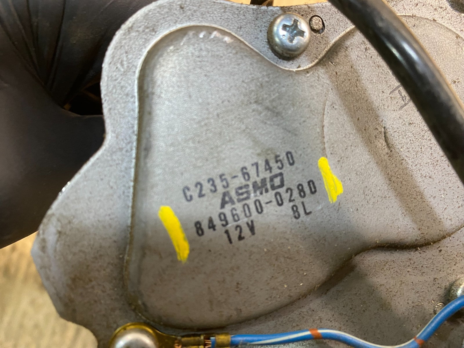 2006 to 2005 Mazda 5 Windshield Rear Wiper Motor Y1378 DG5