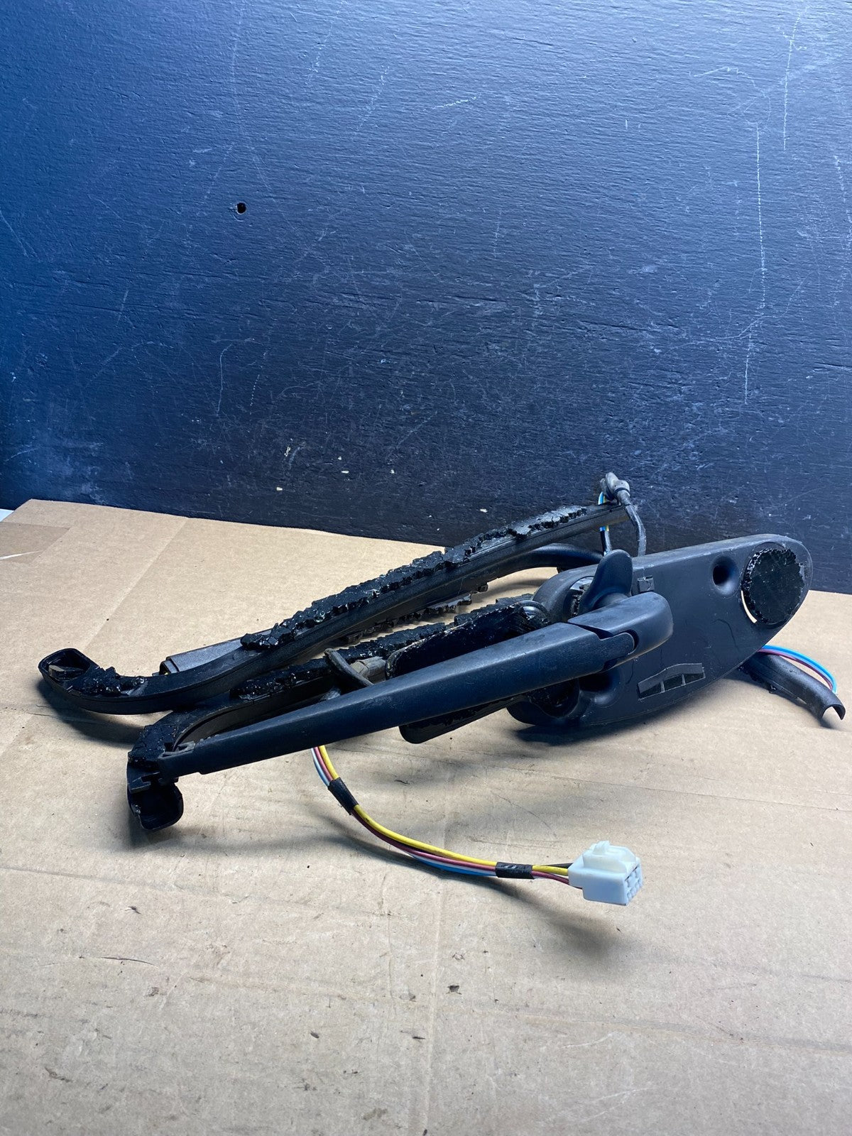 2011-2013 Jeep Grand Cherokee Tailgate Back Door Rear Wiper Motor Wiper ae82621