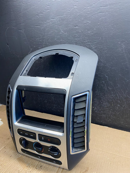 2007 - 2010 Ford Edge Heater Climate Control Radio Control Dash Bezel ae1941 DG2