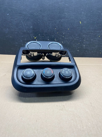 2011 to 2017 Jeep Compass Dash Climate Temperature Control Radio Bezel P3601 DG1