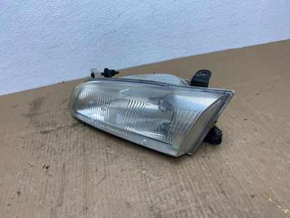 1997 1998 1999 Toyota Camry Left Driver Side Halogen Headlight AB8492 DW1