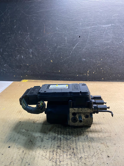 2009 2010 Ford E250 E350 Econoline Anti-Lock ABS Antilock Brake Pump Z2413 DG2
