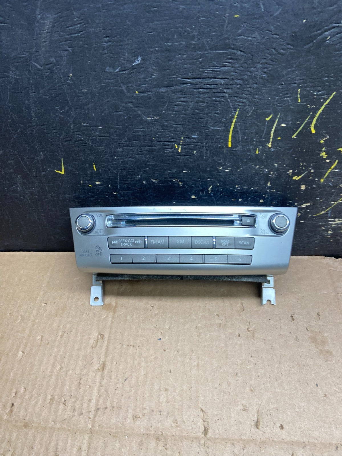 2011 2012 2013  Infiniti M37 Radio Control Face Plate Unit CD Player AB9701 DG0