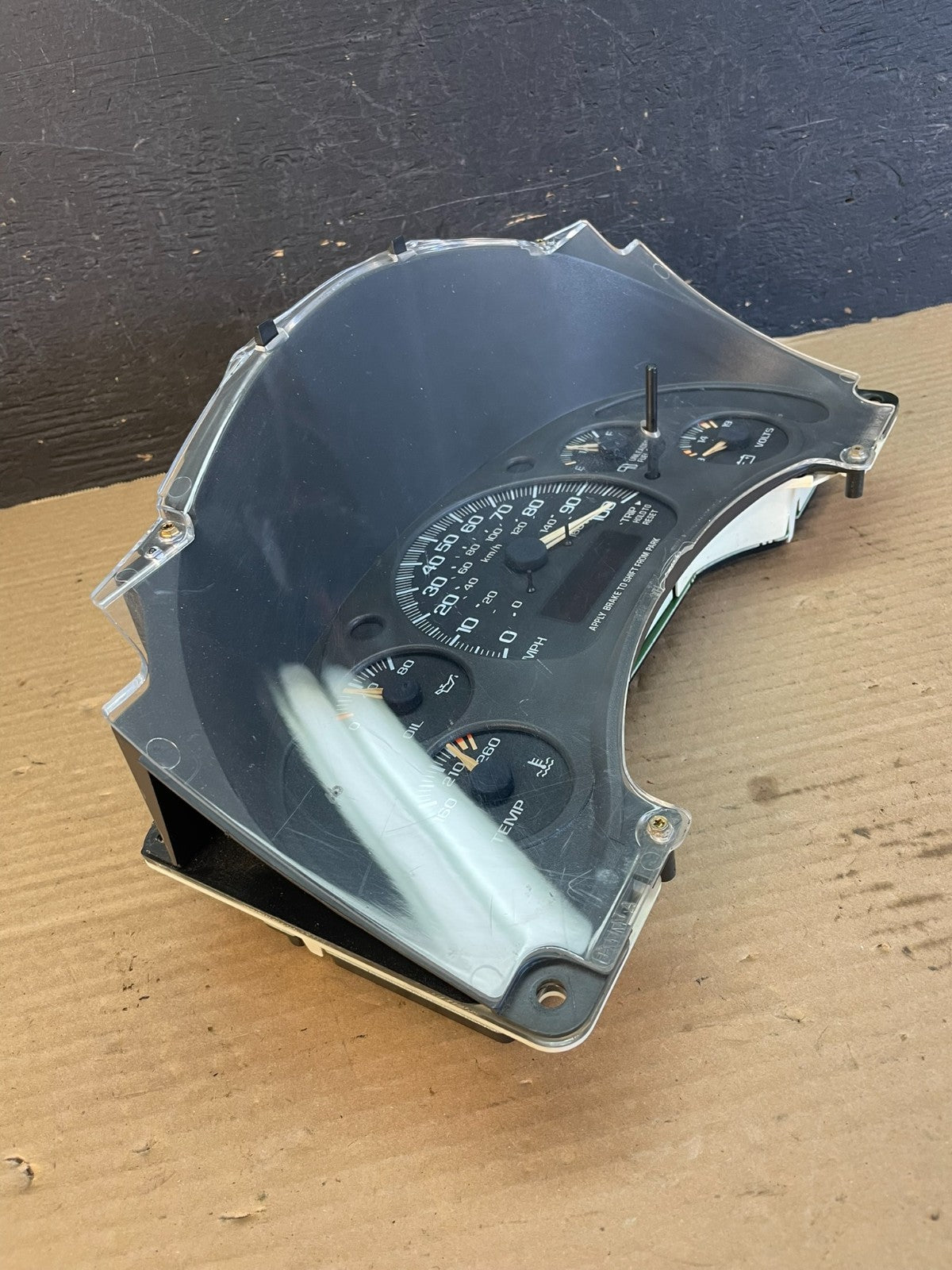 2000 to 2005 Chevrolet Astro Cluster Gauge Speedometer ECM AF3462 DW1