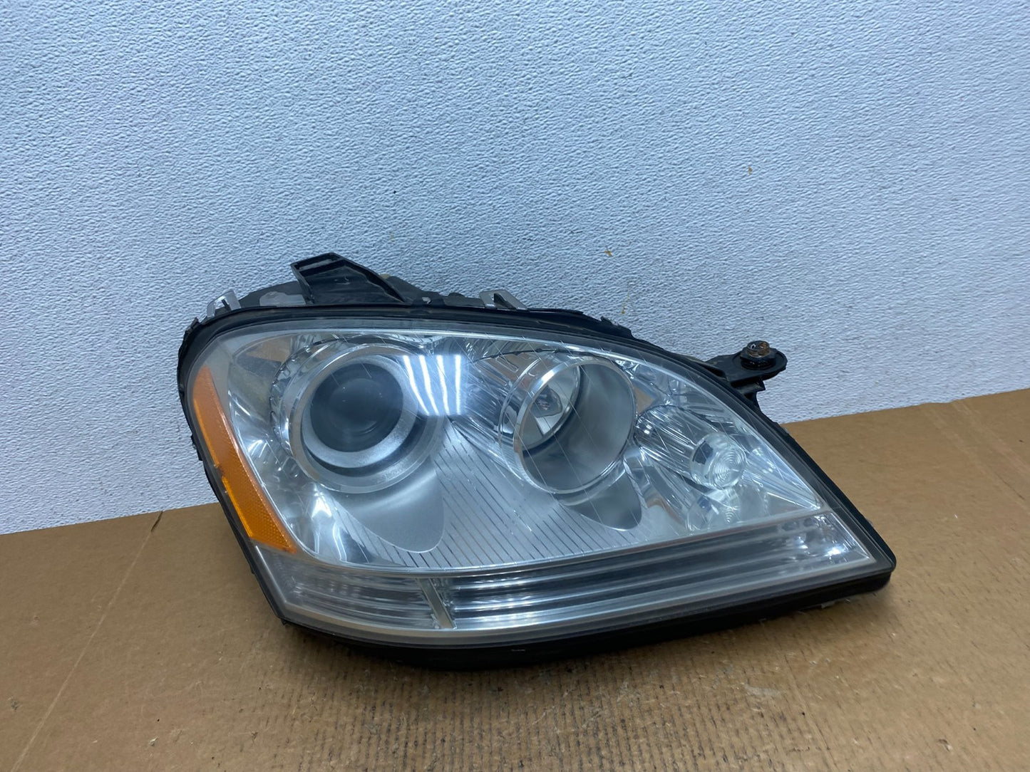 Halogen 2006-2009 Mercedes-Benz ML Class Right Passenger Headlight AE1242 DW0