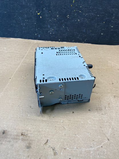 2016 to 2017 Ford Explorer Audio Equipment Radio Receiver AM FM CD r2508 DG1