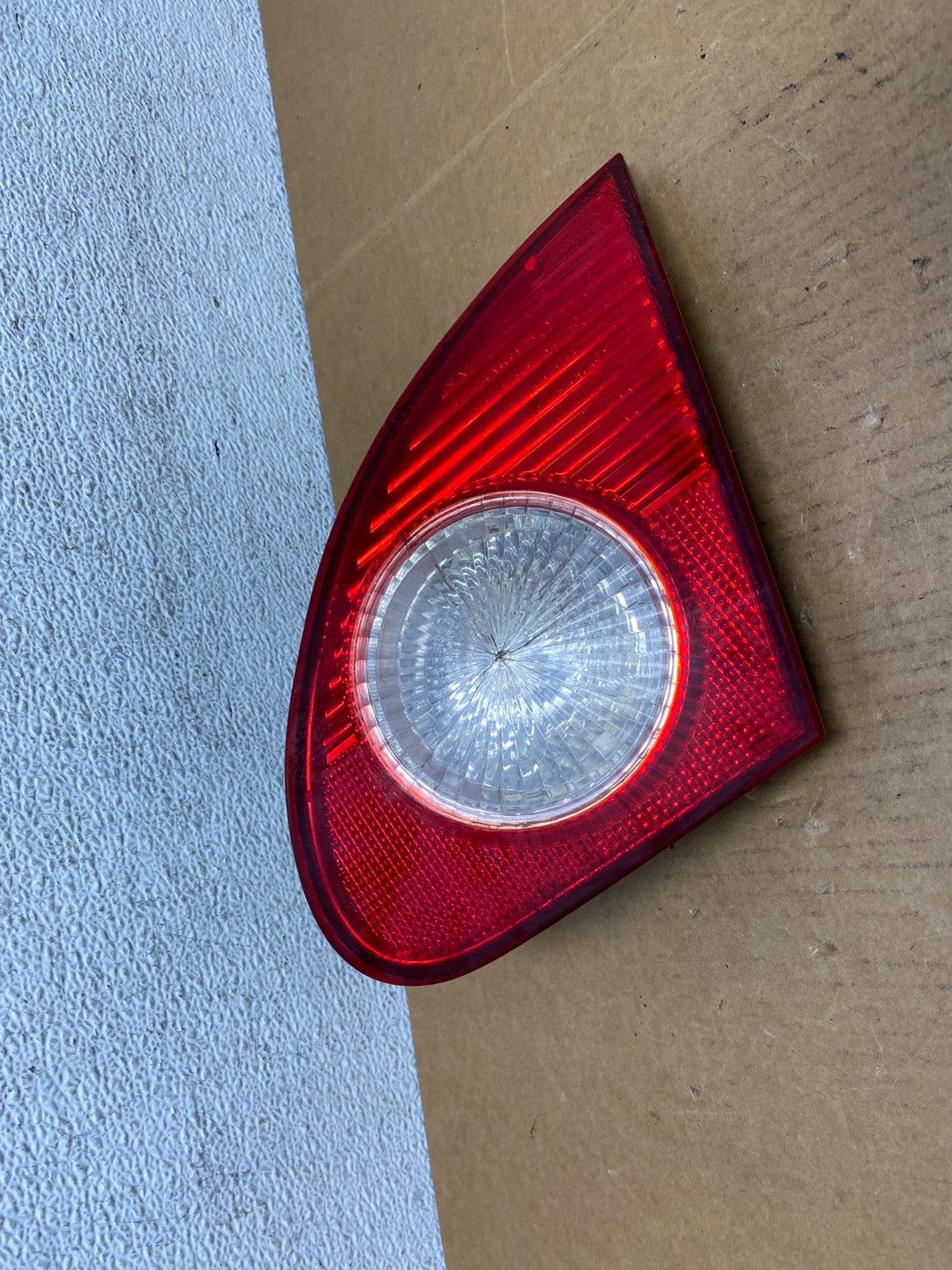 2003-2008 Toyota Corolla Inner Passenger Right RH Side Tail Light AD9138 LK0