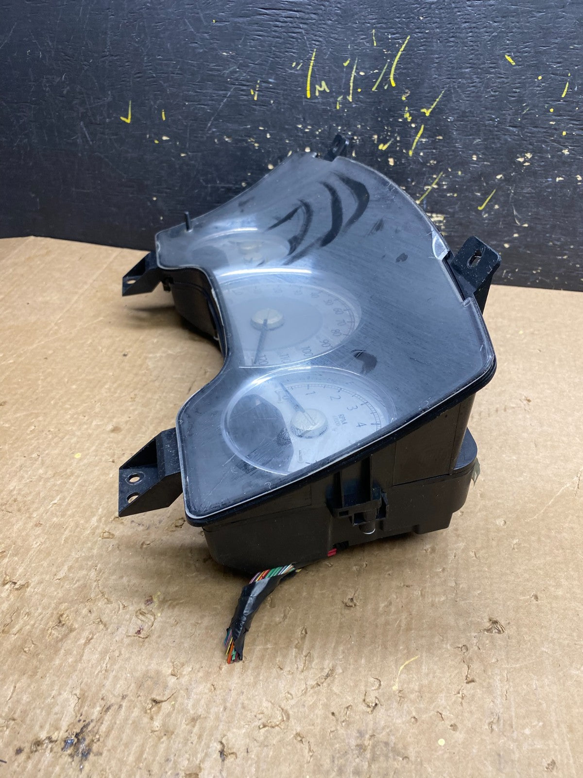 2007 2008 Chrysler Aspen Speedometer Cluster Gauge Z4391 DG2