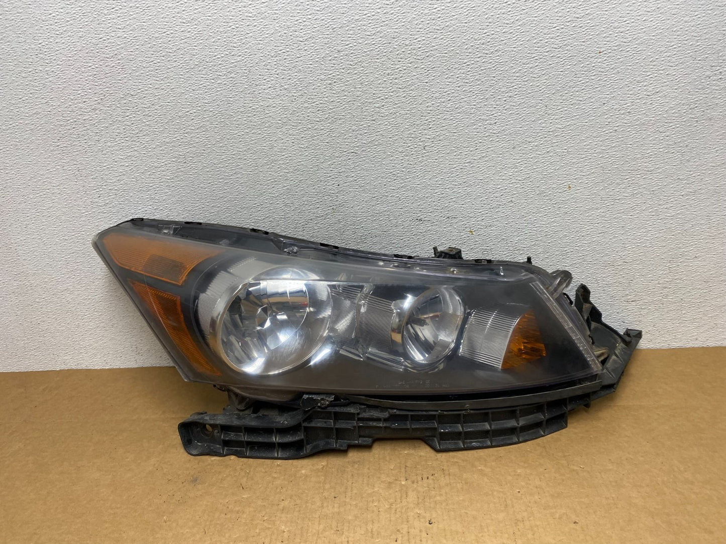 2008 to 2012 Honda Accord Sedan Right Passenger RH Headlight AD4565 DW0