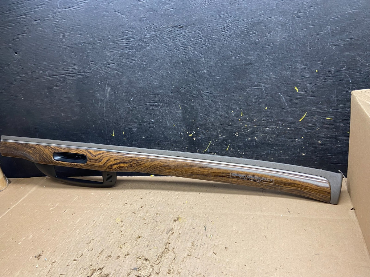 1998 - 2002 Mercury Grand Marquis Center Console Dash Panel Clock Bezel t8650 DG2