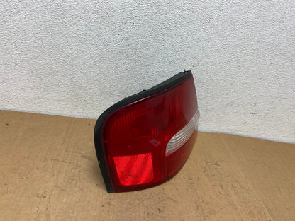 2000 to 2001 Nissan Altima Left Driver LH Side Tail Light AD1251 LK2