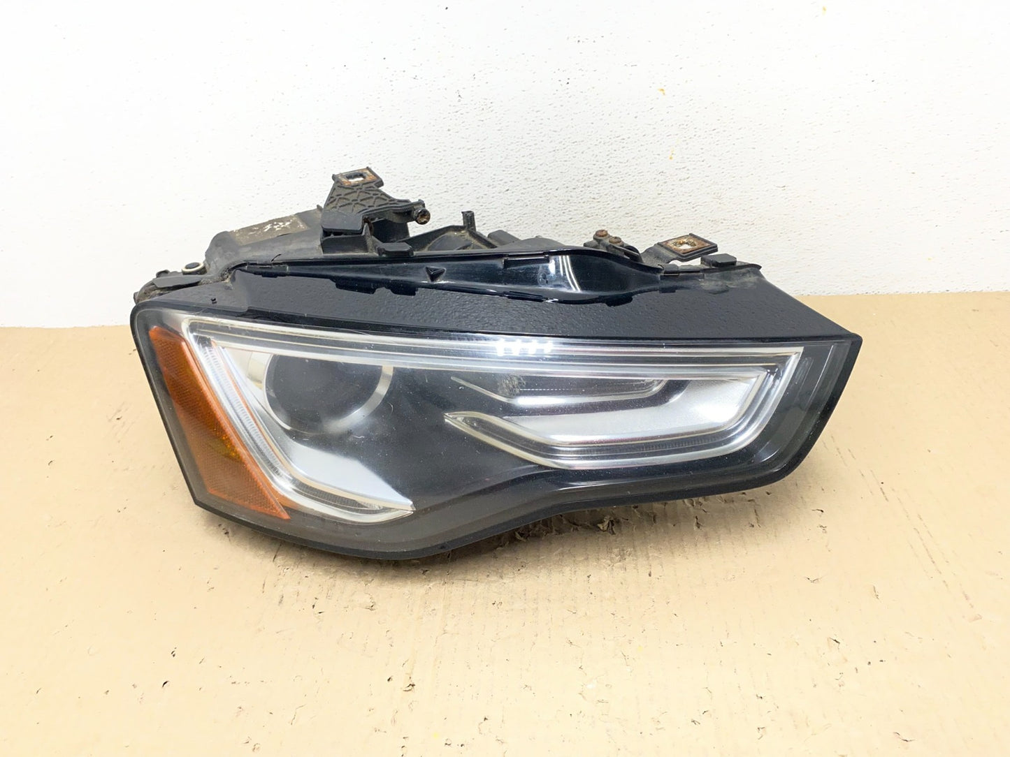 2013 - 2017 Audi A5 S5 Right Passenger Rh Side Xenon Headlight AE9786 DW0