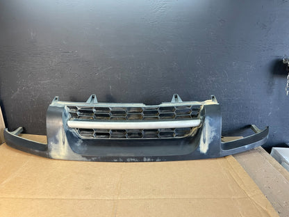 2002 to 2004 Nissan Xterra Front Upper Grill Grille Aftermarket AE0856 DG0