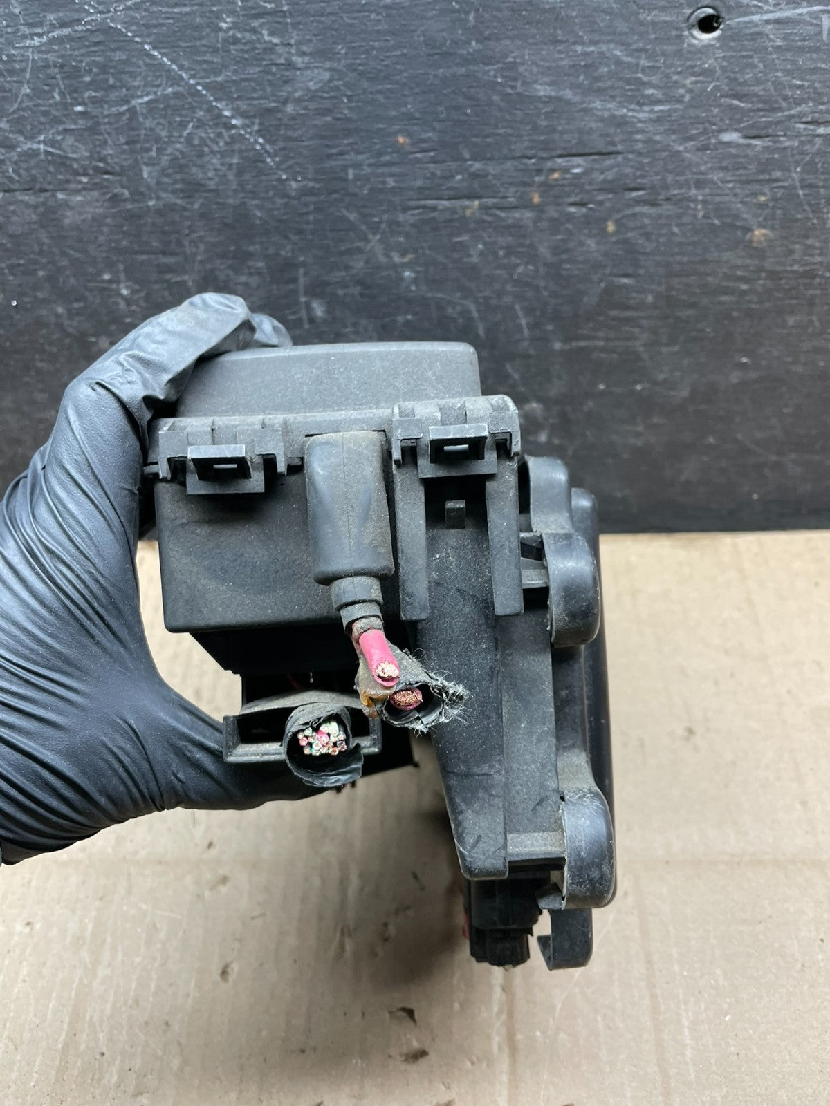 2007 Jeep Grand Cherokee Fuse Box BCM Body Control Module Oem R3933 DG3