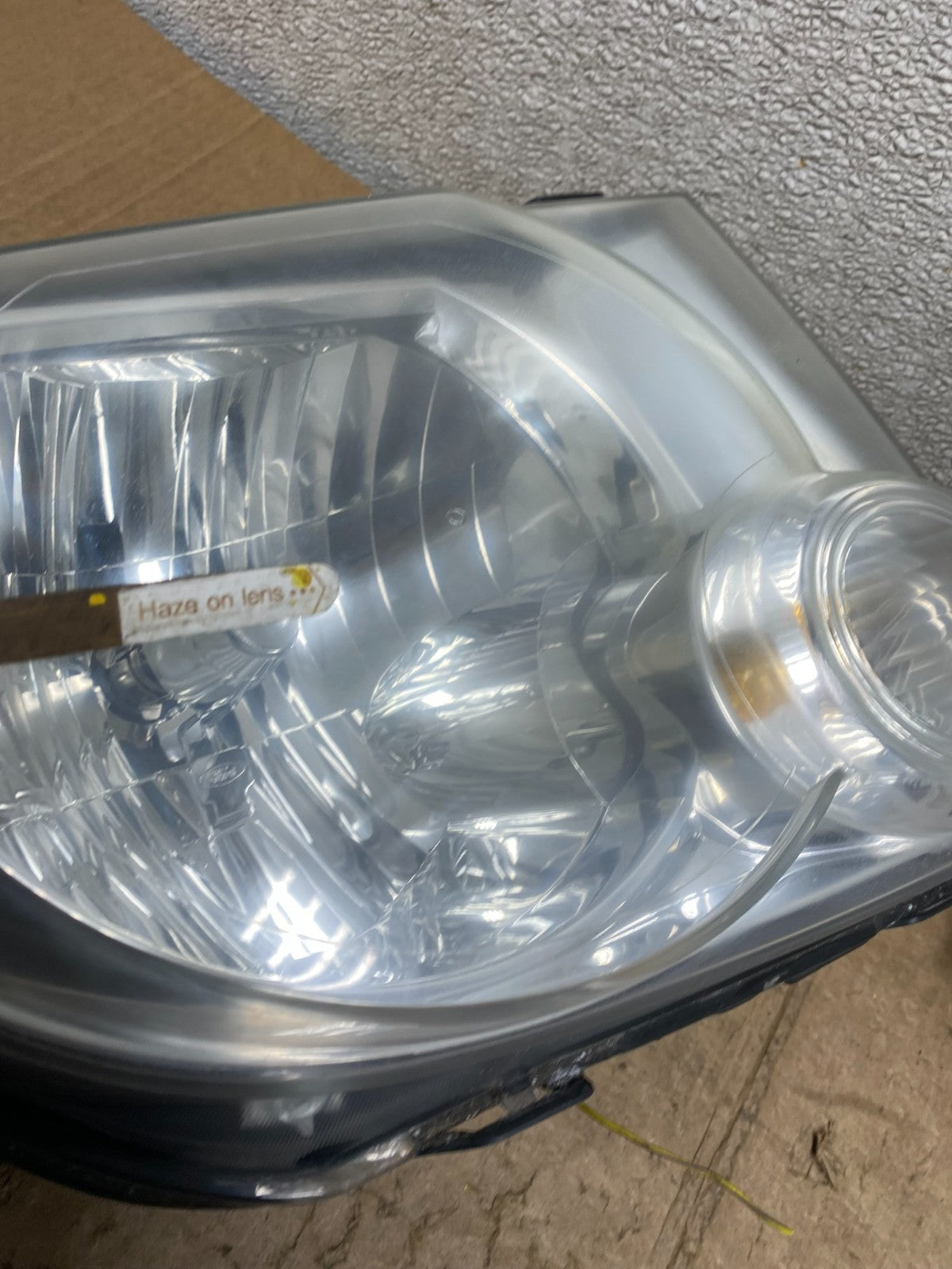 2008 to 2012 Ford Escape Headlights Left+Right Side Set Halogen V3727 DW7