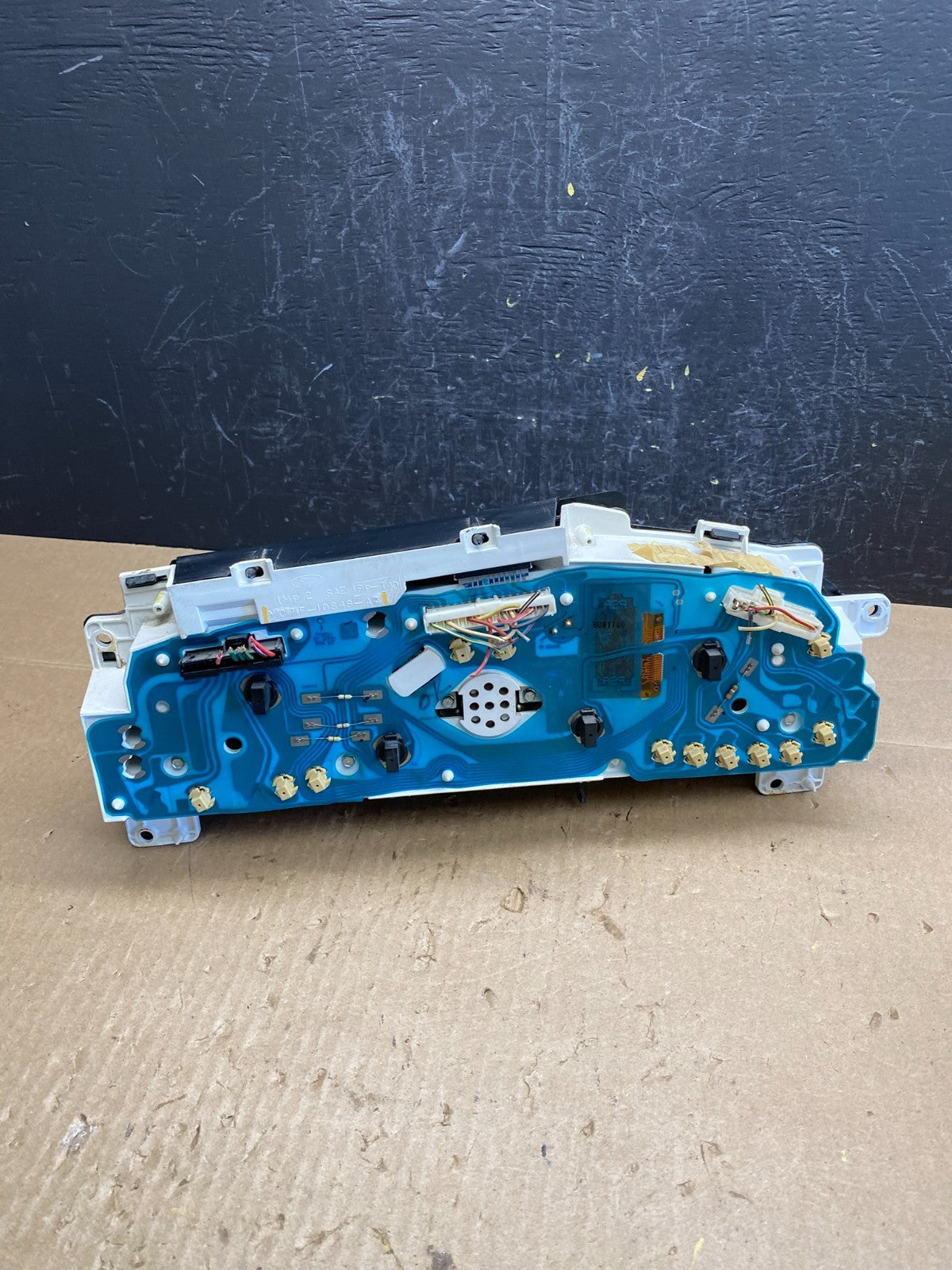 2001-2002 Ford Econoline E250 E350 Van Speedometer Instrument Cluster AC6513 DG4
