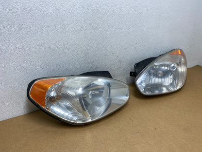 2006 to 2011 Hyundai Accent Sedan Left+Right Halogen Headlights AD5282 DW2