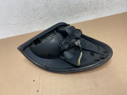 2004 to 2007 Dodge Grand Caravan Left Driver Lh Tail Light AG6583 DW5