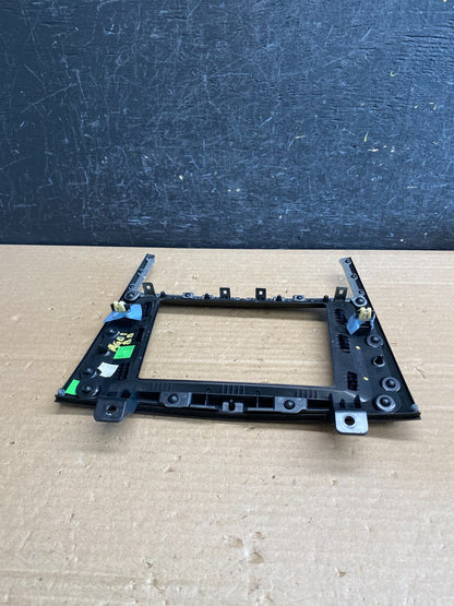 2013 - 2017 Lincoln Mkt Center Dash Gps Radio Bezel Panel Air Vent AG0180 DG4