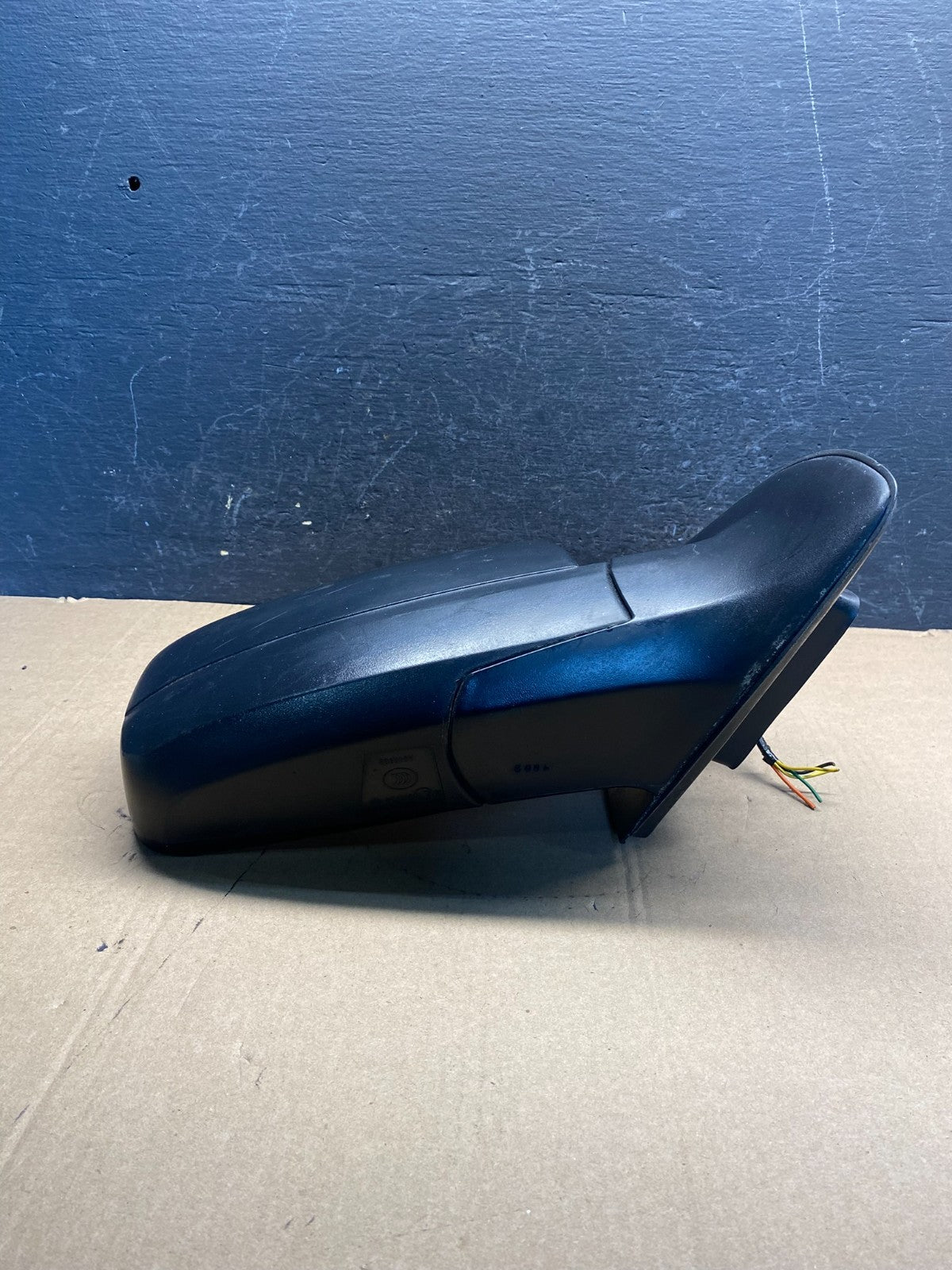 2003 to 2009 Kia Sorento Right Passenger View Door Mirror AE7685 DW3