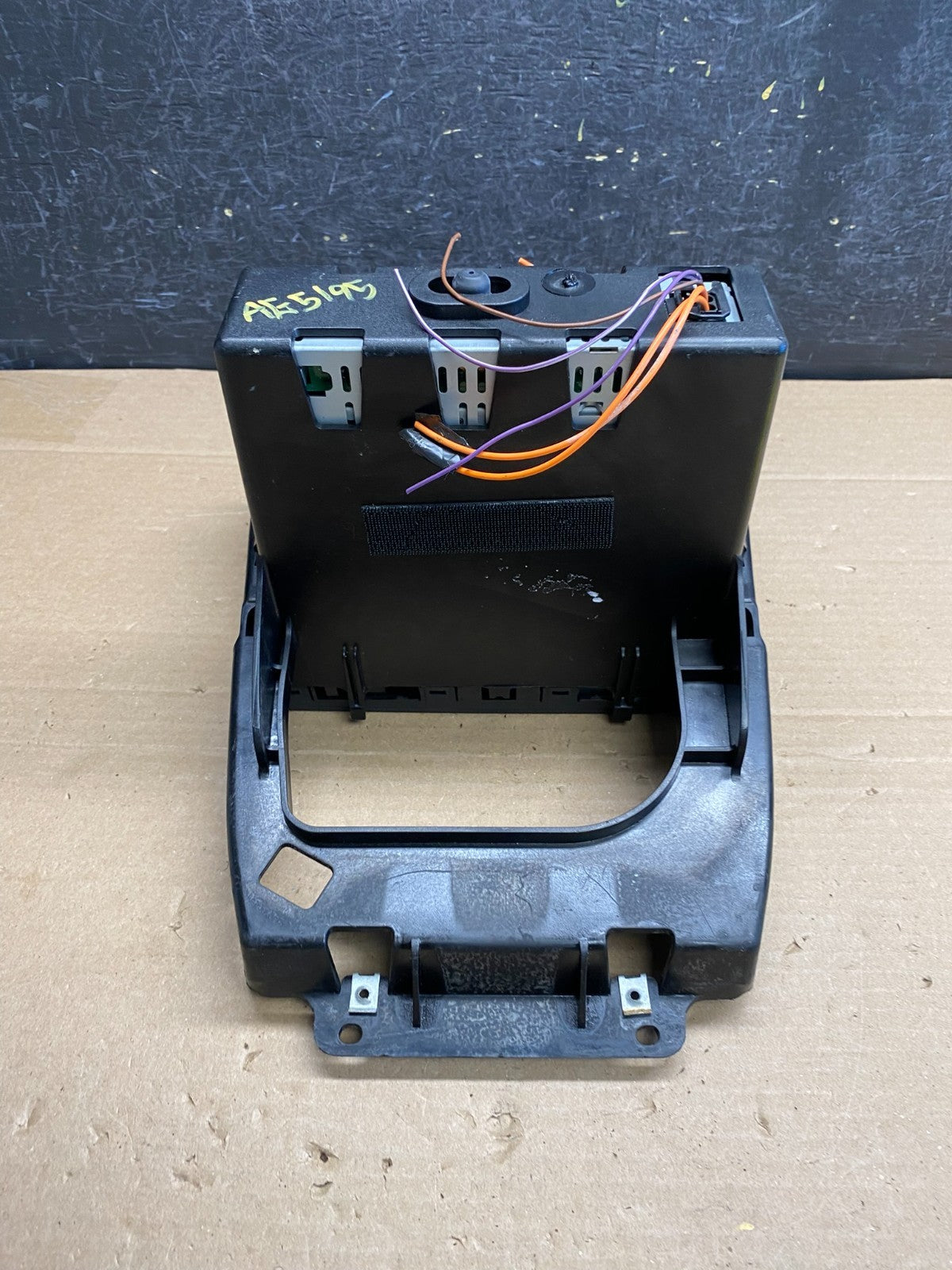 2003 to 2006 Volvo XC90 Center AM/FM Radio Panel Bezel AG5195 DG5