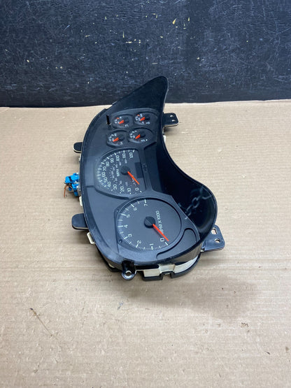 2002 to 2005 Chevrolet Trailblazer Speedometer Cluster Gauge AH1424 PS1