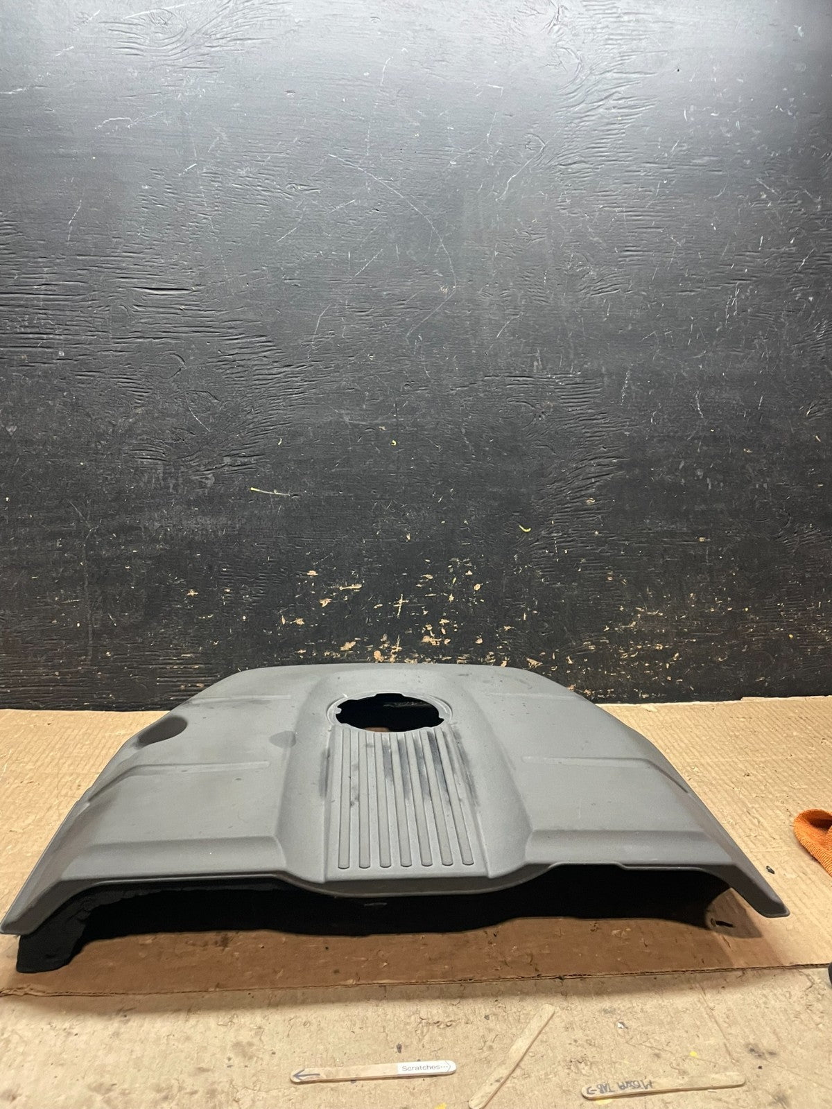 2012 to 2014 Jeep Grand Cherokee 3.6L Engine Cover OEM y6574 DG4
