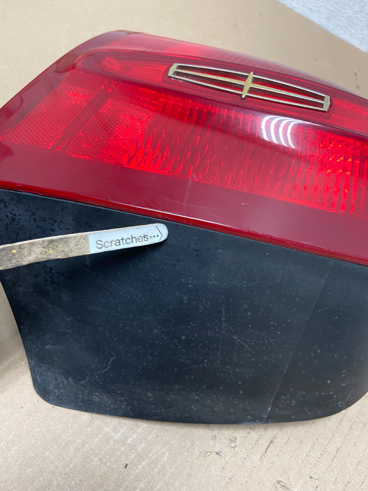 1998 to 2002 Lincoln Town Car Left Driver Lh Tail Light AF3119 LK3
