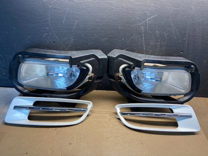 2007 to 2009 Mazda CX9 CX-9 Left+Right Set Fog Lights AE45891