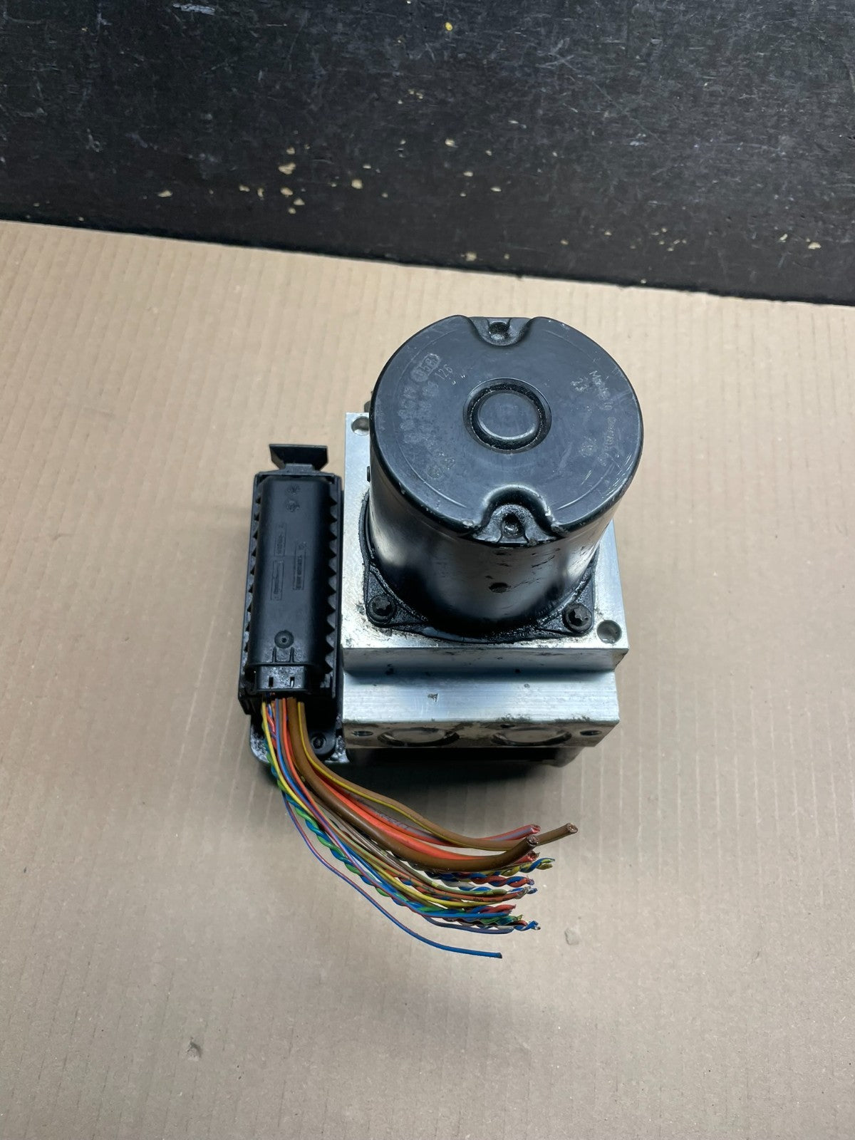 2008 to 2010 BMW 5-Series ABS Anti-Lock Brake Pump 3451 6774679-01 OEM x0625 DG3