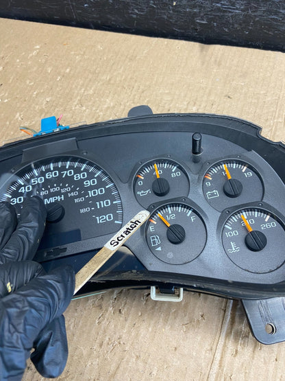 2002 to 2005 Chevrolet Trailblazer Envoy Cluster Gauge Speedometer AE4311 DG4
