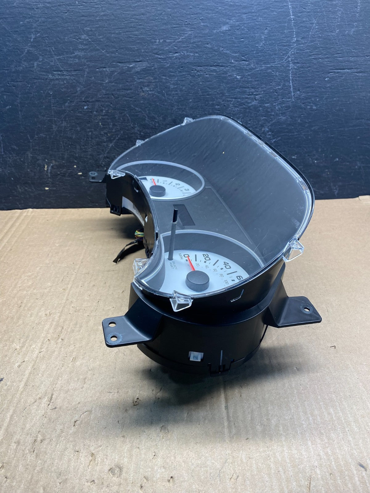 2009 2010 Ford Explorer Speedometer Cluster Gauge AE7632 DG2