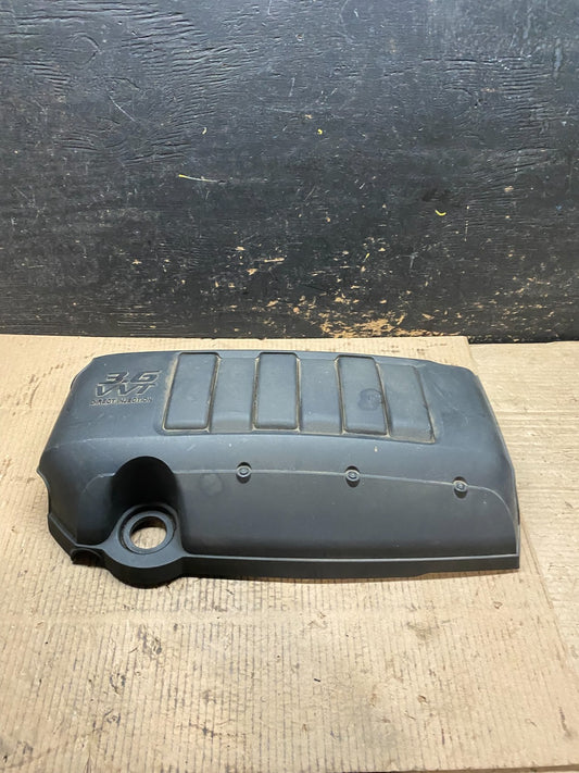 2009 to 2010 Chevrolet Traverse VVT 3.6L Motor Engine Cover w5649 DG0