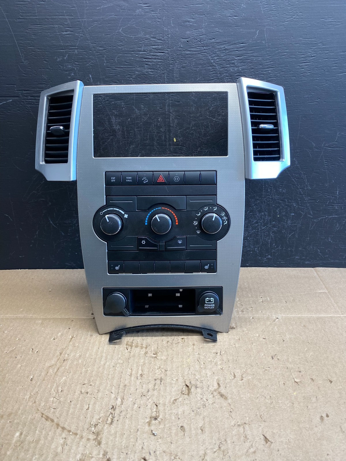 2008 2009 2010 Jeep Commander Grand Cherokee A/C Climate Control Bezel AC9091 DG0