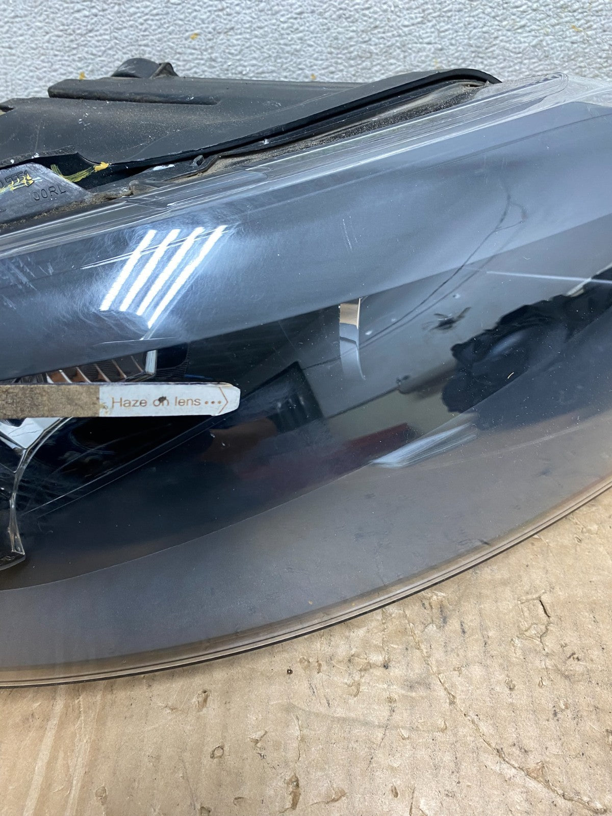 2007- 2009 Audi Q7 Right Passenger RH Side Black Halogen Headlight AI5445 DW4