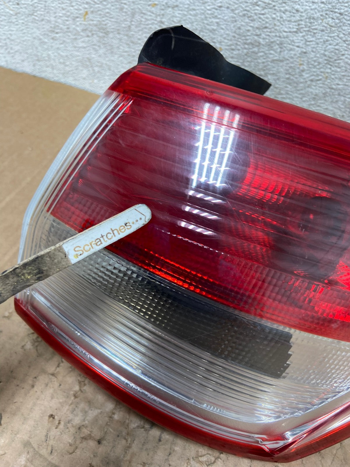2013 to 2016 Ford Escape Right Passenger RH Side Tail Light AI5451 LK3