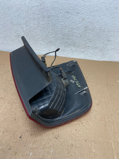 2003 2004 2005 2006 Ford Expedition Right Passenger Rh Tail light AD8197 LK7