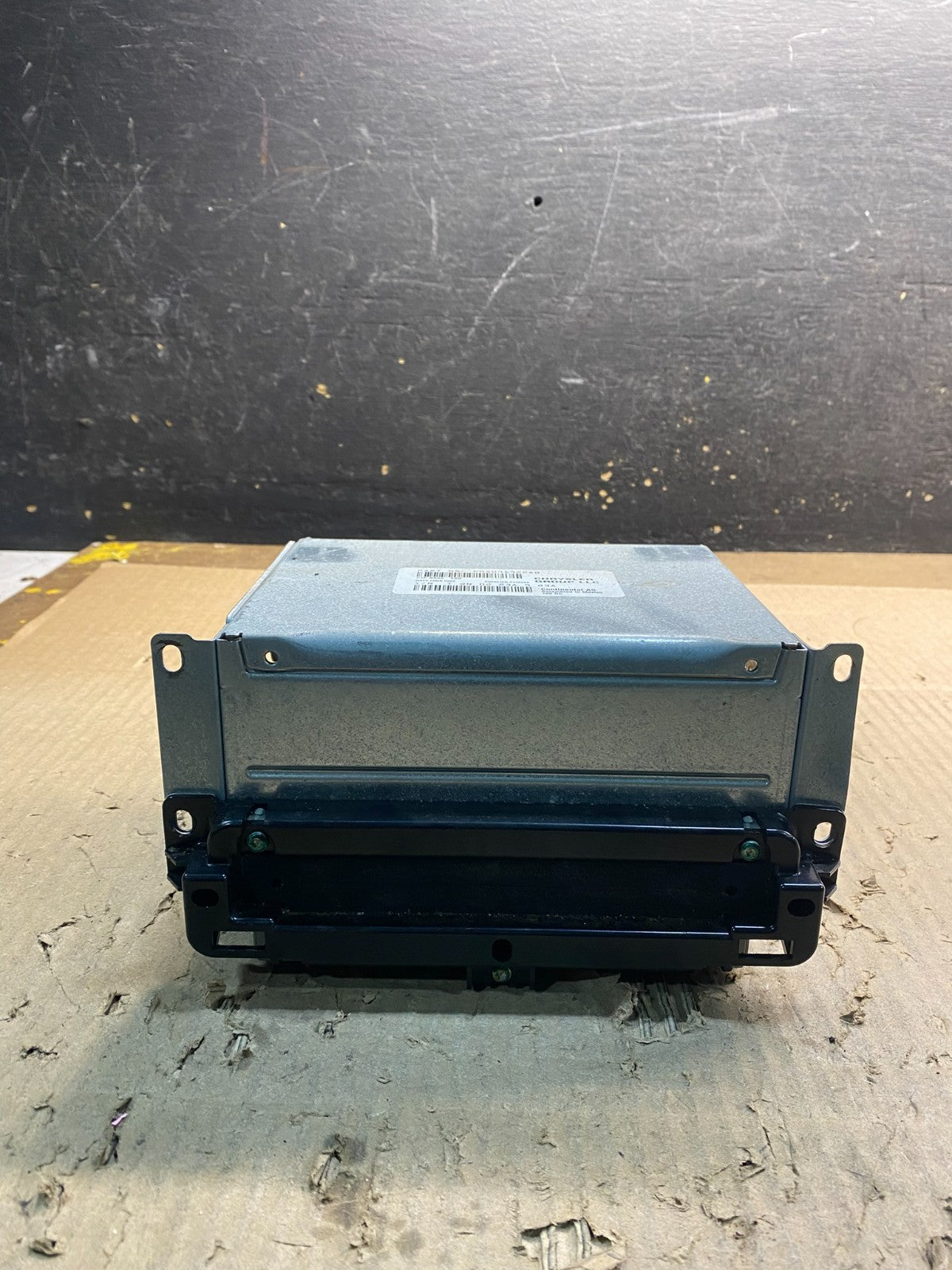 2013 to 2014 Dodge Charger Am Fm Cd Player Radio Receiver Z5393  DG0