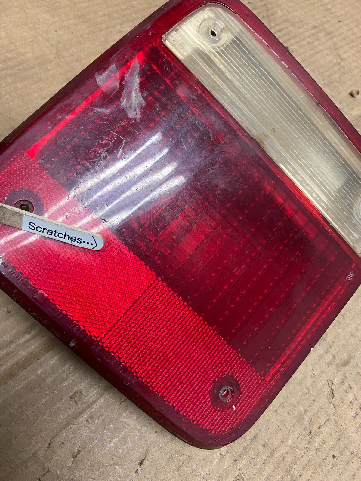1985 to 1995 Chevrolet Van 20 RH Passenger Right Side Tail Light AA64003