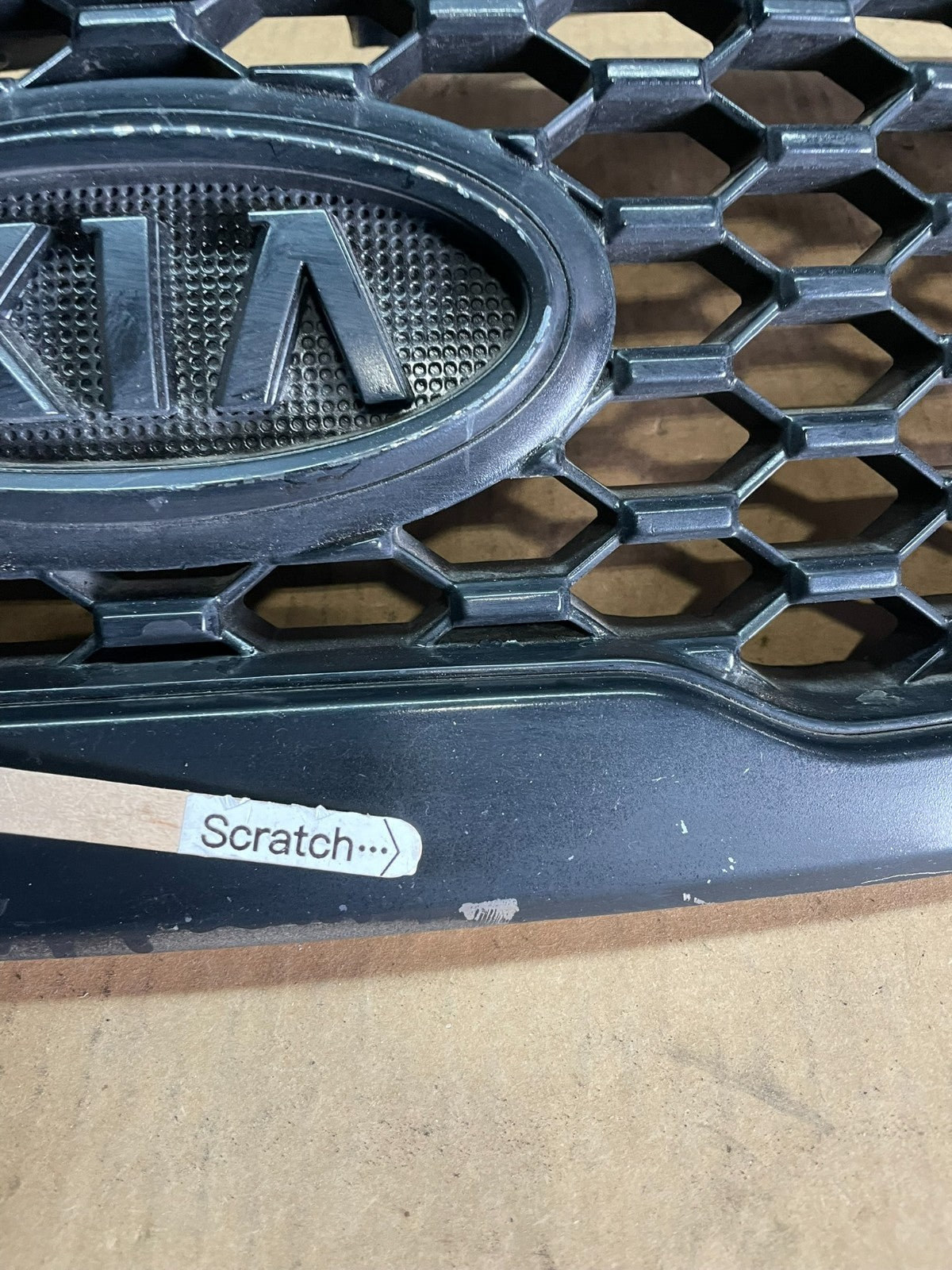 2011 2012 2013 Kia Sorento Front Upper Grill Grille OEM Z8243 DG5