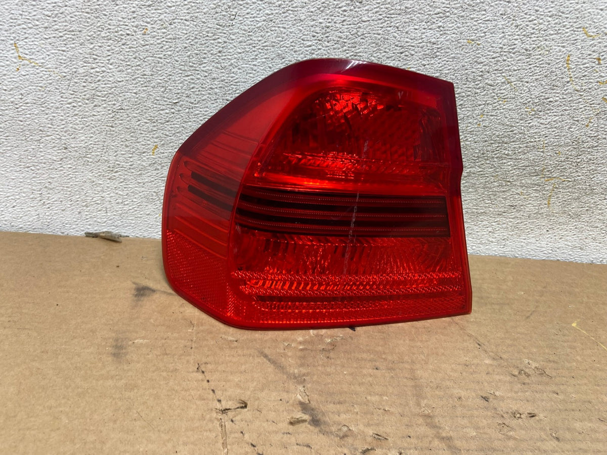 2006 2007 2008 BMW 328i 3 Series Left Driver Lh Side Tail Light AH4334 LK0