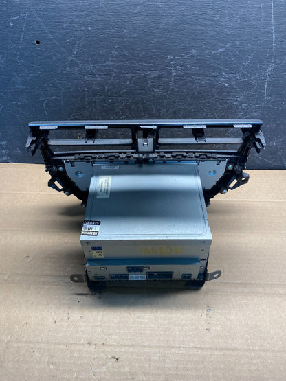2008 - 2012 Honda Accord Front Radio Control AM./FM CD Climate Control AE8146 DG3