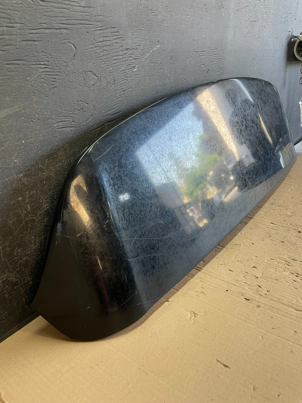 2004 to 2009 Lexus RX350 Rear Trunk Lid Tail Gate Lift Gate Spoiler OE AE0752 DG2