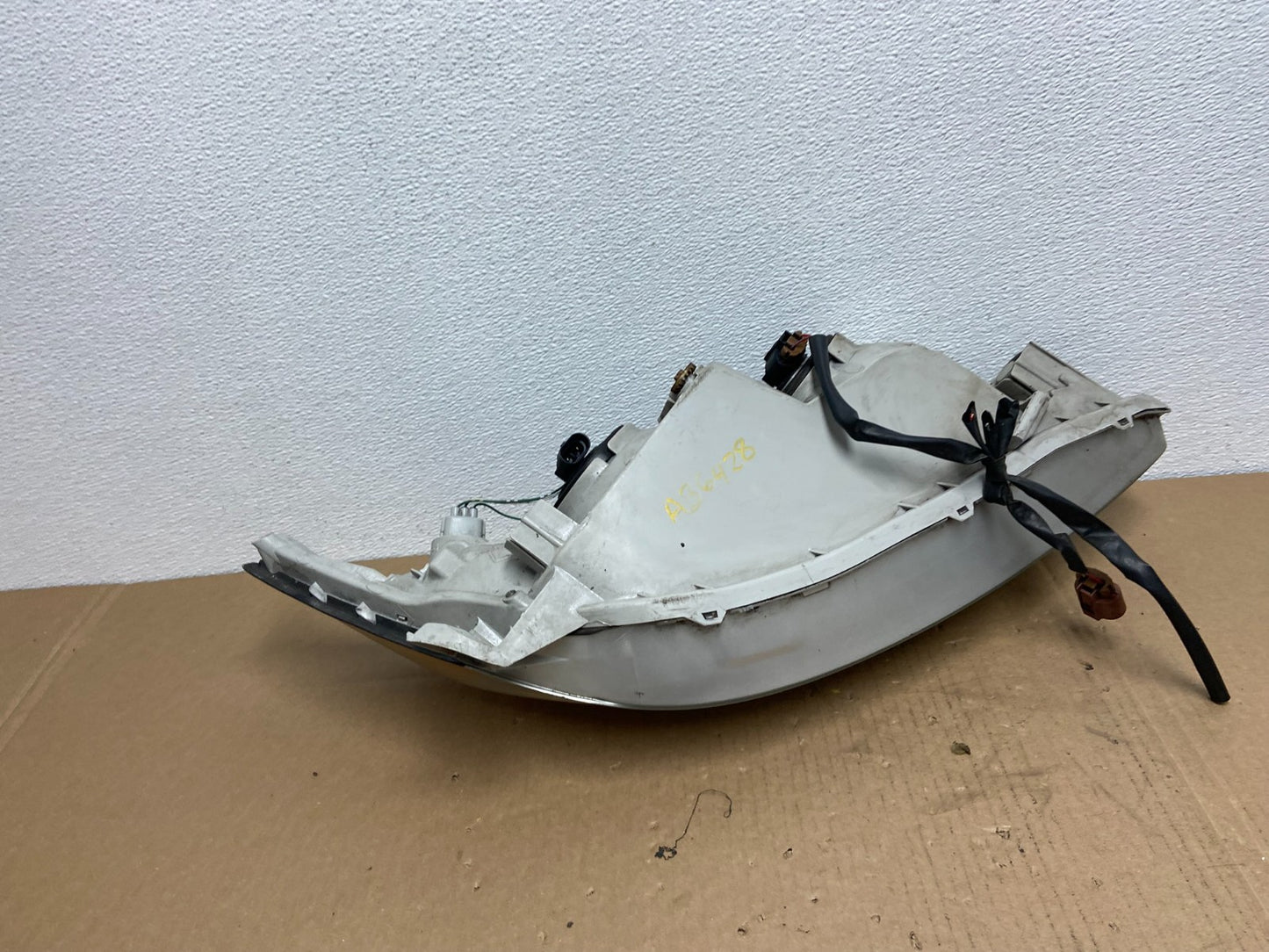 2002 2003 2004 Toyota Camry Left Driver Lh Side Halogen Headlight AB6428 DW6