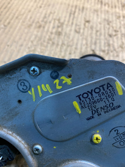 2006 to 2012 Toyota Rav4 Rear Wiper Windshield Motor OEM Y1427 DG7