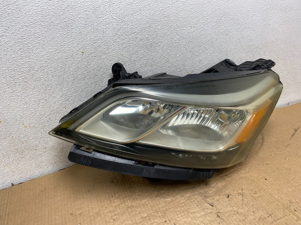 2013-2017 Chevrolet Traverse Left Driver LH Side Headlight Halogen AI8054 DW2