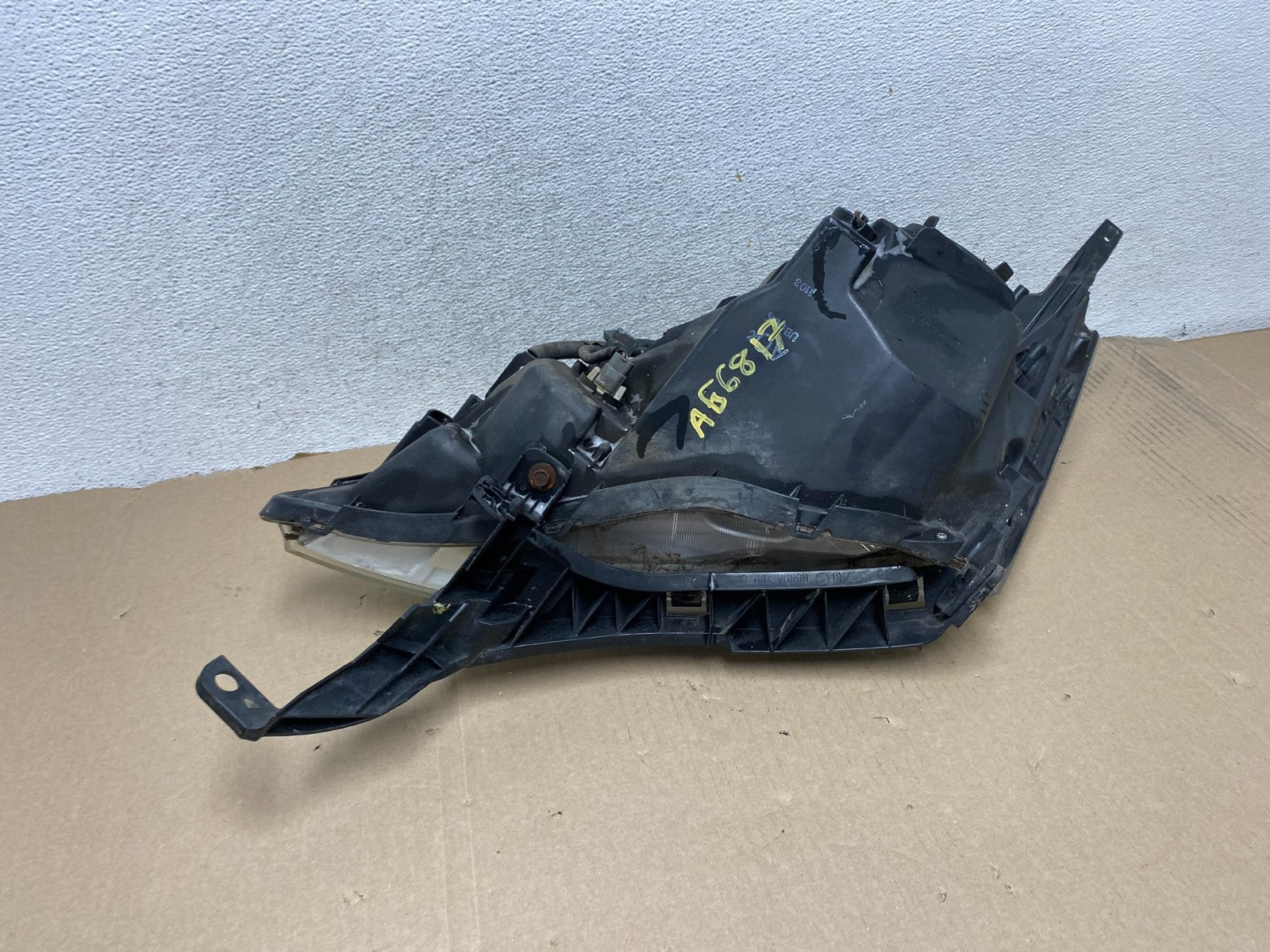 2007 to 2011 Honda CR-V Crv Right Passenger Side Headlight Halogen AG6817 DW8