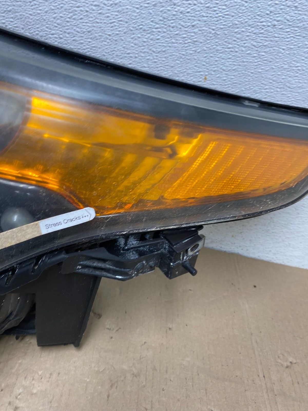 2011 to 2015 Ford Explorer Police Left Driver LH Halogen Headlight AF5996 DW3